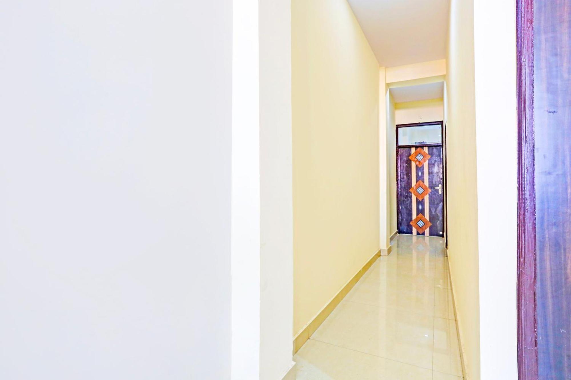 Hotel O Redbull Inn Gurgaon Exterior foto